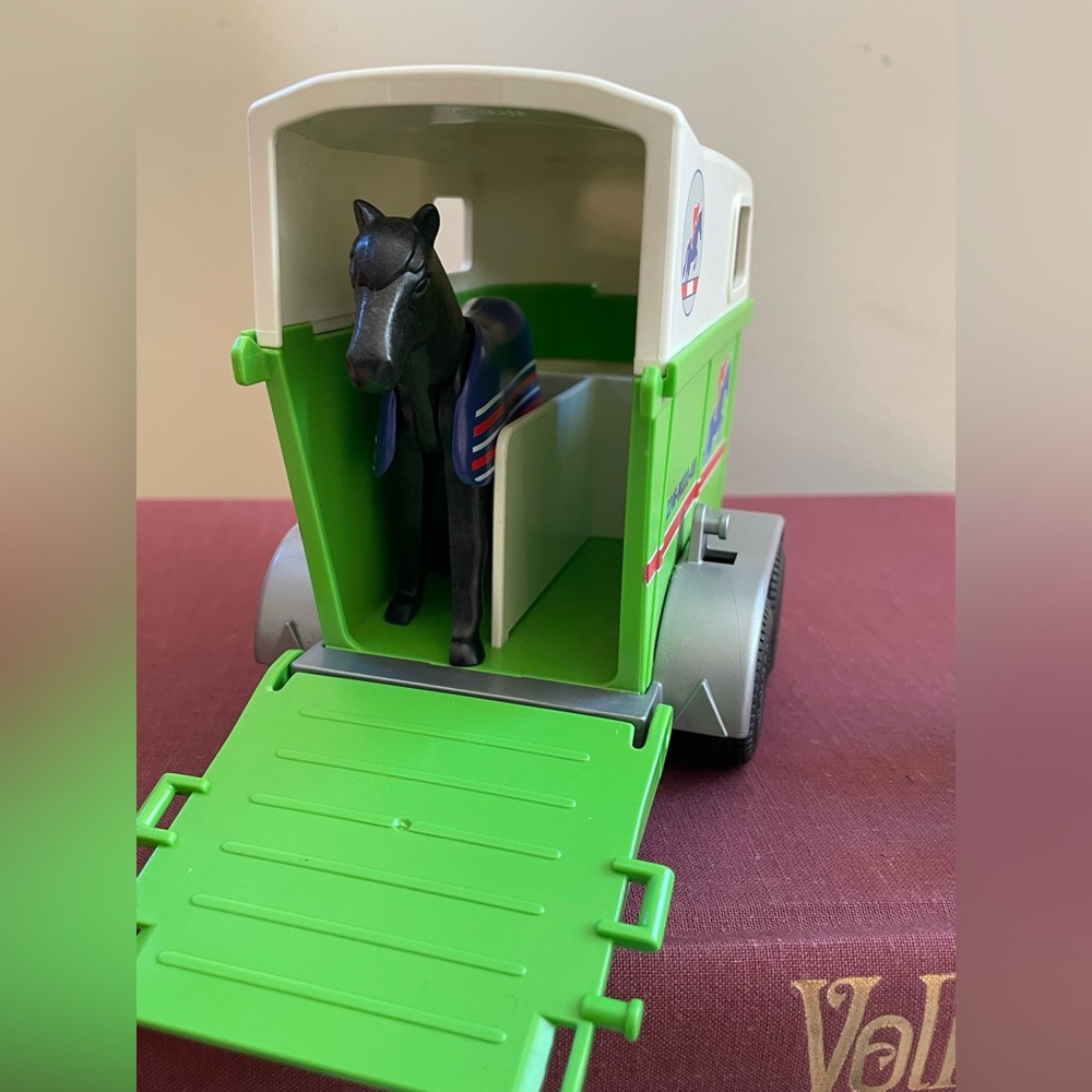 Playmobil #4189 Horse Trailer Set - Picture 5 of 5
